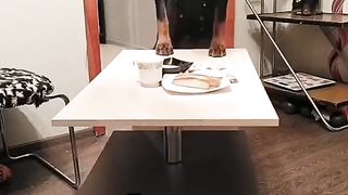 Here is such a waiter