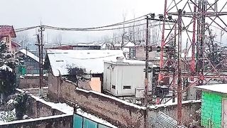 Heavy snowfall in kashmir