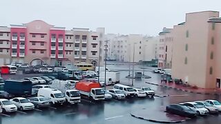 Rain in dubai