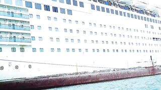 Beautifull Cruise Ship spotted