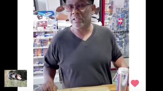 Змеиная шутка продавца.