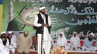 Mehfil e Naat in Daiwal 10-09-2011 Part 3.