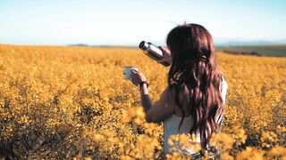 The natural woman steals the scene