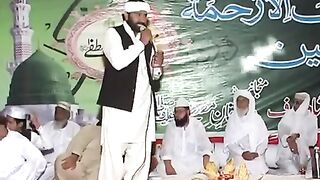 Mehfil e Naat in Daiwal 10-09-2011 Part 5.