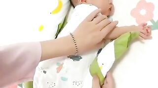 Viral cute babbies video