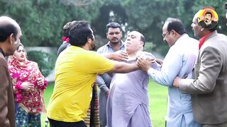 Prank with shoukat rangeela part 2 __ Velle Loog khan Ali