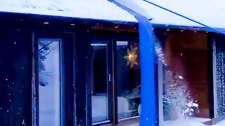 Wow it's amazing Ice snow ????️❄️