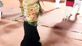 Hindi doubling Pashto funny song