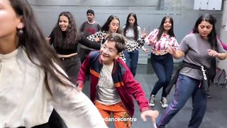 Maan Meri jaan full video