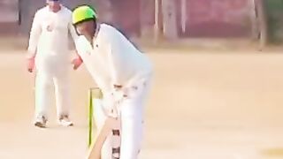 malik naveed for hundred