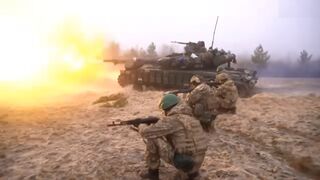 Ukrainian soldiers train to counter Russian airborne assaults