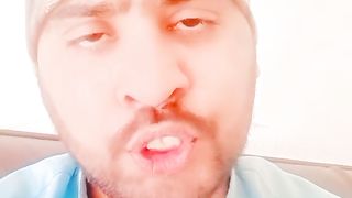 Kabhi humari zarorat pari tu zaror Batana.
