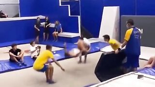FUNNY CLIPS GIRL ???? VIRAL HAHA