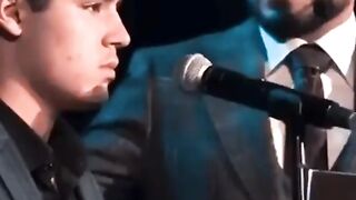 قط آوازش را احساس کنید♥️! #قرآن #ماشاءالله Just feel her singing ♥️! #قرآن#ماشاءالله