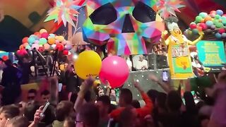 Who rememberes this absolute banger! Confetti time with @basement_jaxx at