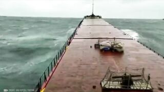 Incredible. Biggest ship collisions caught on camera.