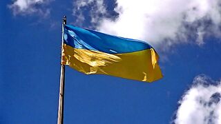 Киев стягивает в Донбасс оружие, прикрываясь мнимой угрозой