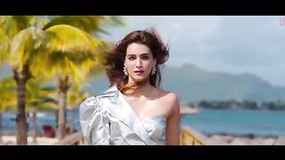 Munda_Sona_Hoon_Main_(Video)_Shehzada_|_Kartik,_Kriti_|_Diljit,_Nikhita_|_Pritam,_Kumaar_|_Rohit