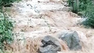 Rains بارش کی بعد بھتی ندی کی منظر☔⛈️????️