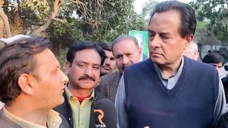 ذہنیت چیک کرو،پٹواریوں کے یوتھ کا لیڈر | PMLN | Cap Safdar | News Headlines