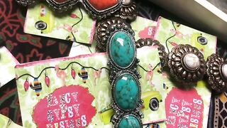 Fancy hair clip picture for girls