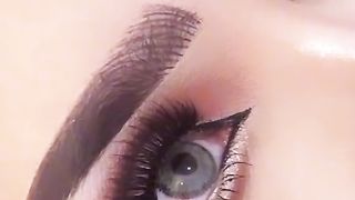Eye makeup