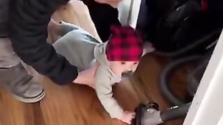 Beautiful kids funny video clip watching please