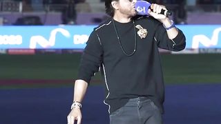 King khan party ???? pathan