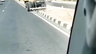 Driver mar gya ????????