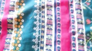 lawn k sot ko designing kren ab bagr lace k