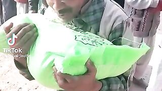 Ghreeb| k halaaat| ataaaa milne ki khushi| mufti  mufti