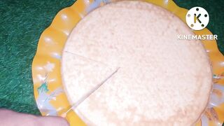 Easy_vanilla_sponge_cake_without_oven_recipe_Bagair_oven_ka_patila_main_cake_banaye_Hindi_Urdu(720p).
