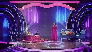 Best of Nigina Amonqulova in Chela with Qasim   بهترین های نگینه امانقلوا در برنامه چله با قسیم