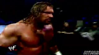 Stone Cold vs Triple H