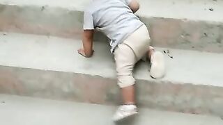 Cute  Baby crawling Videos |virl baby video |cute baby with smileys face |baby love smile
