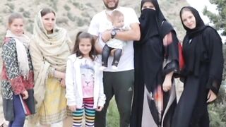 Pakistani cricketers with their wife