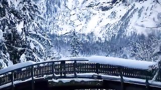 Snowy Mountain Adventure: An Epic Ride through the Snowy Peaks