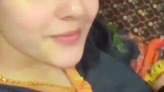Instagram Celebrity Beautiful Song Lipsing????