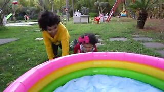 Sami_and_amira_play_Indoor_
