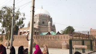 Hazrat Shah Ruck ne Alam multan