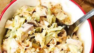 Салат с копчёной курицей
