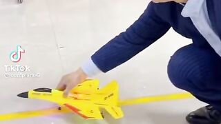 Airplane toys