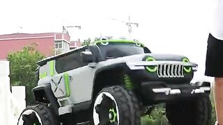 Kids jeep chainees car
