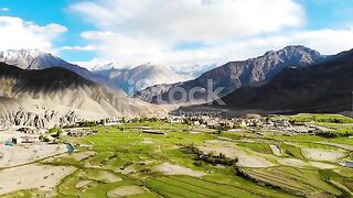 PAKISTAN'S BEAUTY