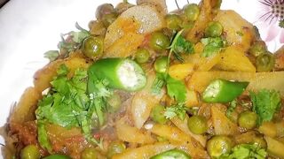 Aloo Matar Recipe _ Aloo Matar Banane Ka Tarika _ Aloo Matar ki Sabzi _ Alo Matar By Noreen Siddique