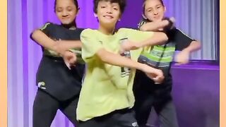 Adorable Kids Dancing on indian song | Short Dance video| Boy and girl dancing