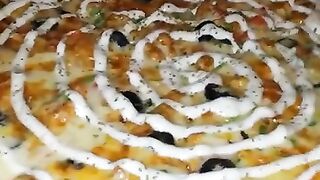 Juicy Pizza in flavour cafe kamalia