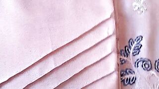 Simple and easy trousers designed