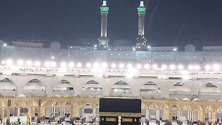 خانہ کعبہ شریف مکہ مکرمہ اللّٰہ پاک سب دوستوں کو عمرہ کی سعادت نصیب فرمائے آمین