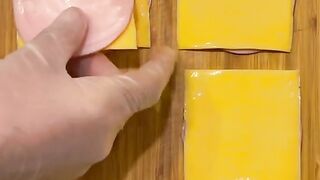 Закуска - тортик сырно-колбасный